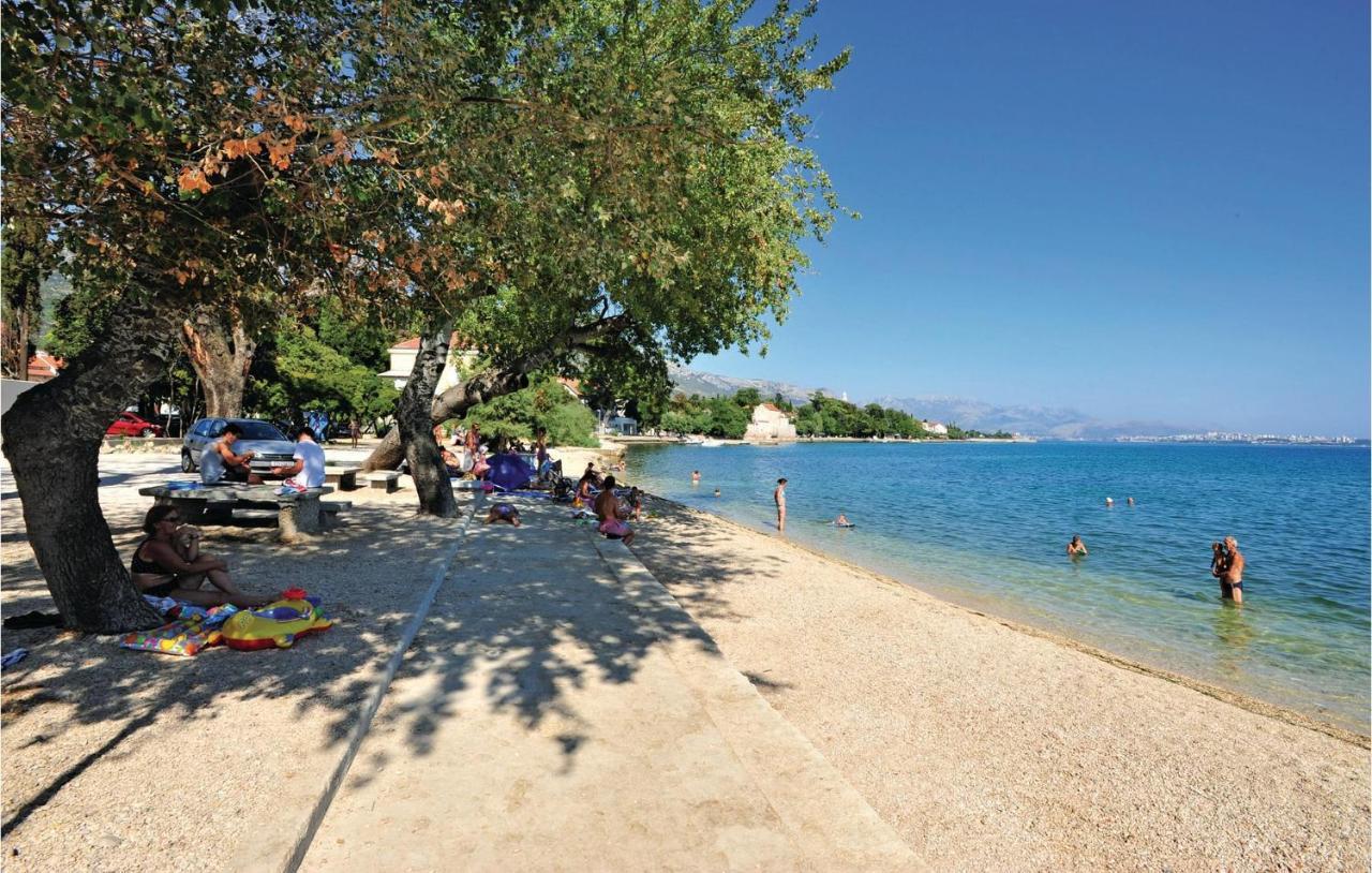 Stunning Apartment In Kastel Luksic With Wifi Kaštela Zewnętrze zdjęcie